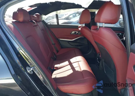 2022 BMW 330I xDrive z USA, uszkodzony, nr VIN 3MW5R7J09N8C42007